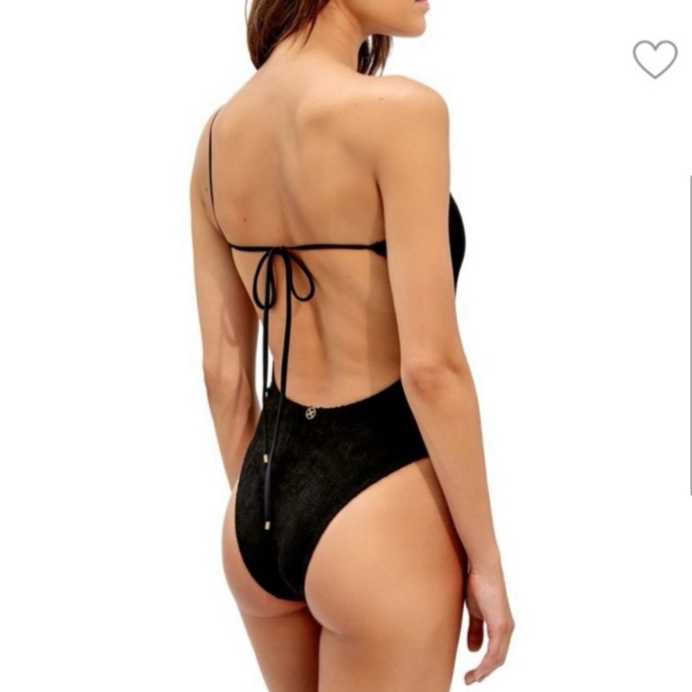 VIX BY PAULA HERMANNY
Scales Ana One-Piece Swimsuit Sz M - Picture 3 of 10